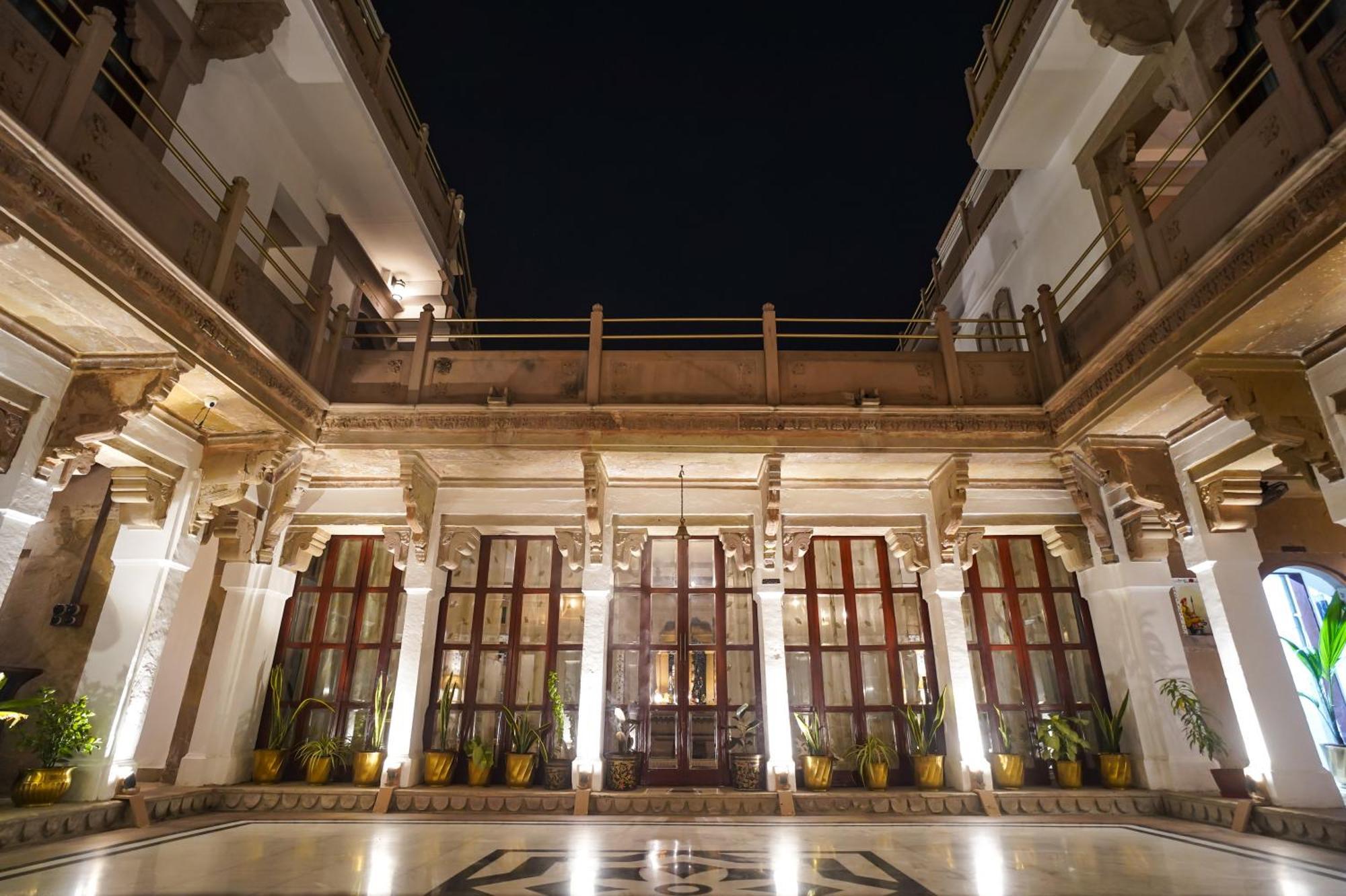 Guleria Kothi At Ganges Hotel Varanasi Eksteriør billede