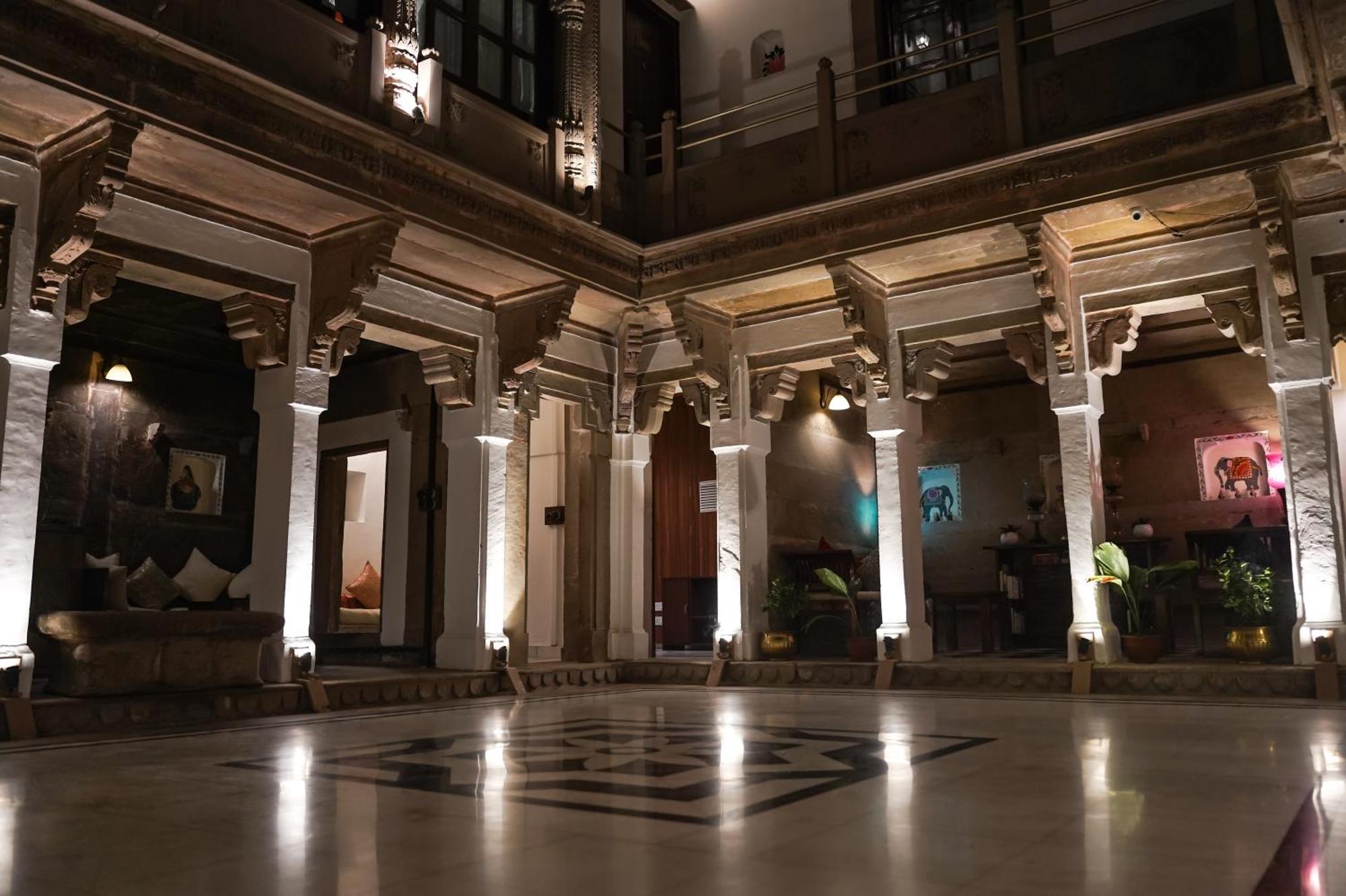 Guleria Kothi At Ganges Hotel Varanasi Eksteriør billede