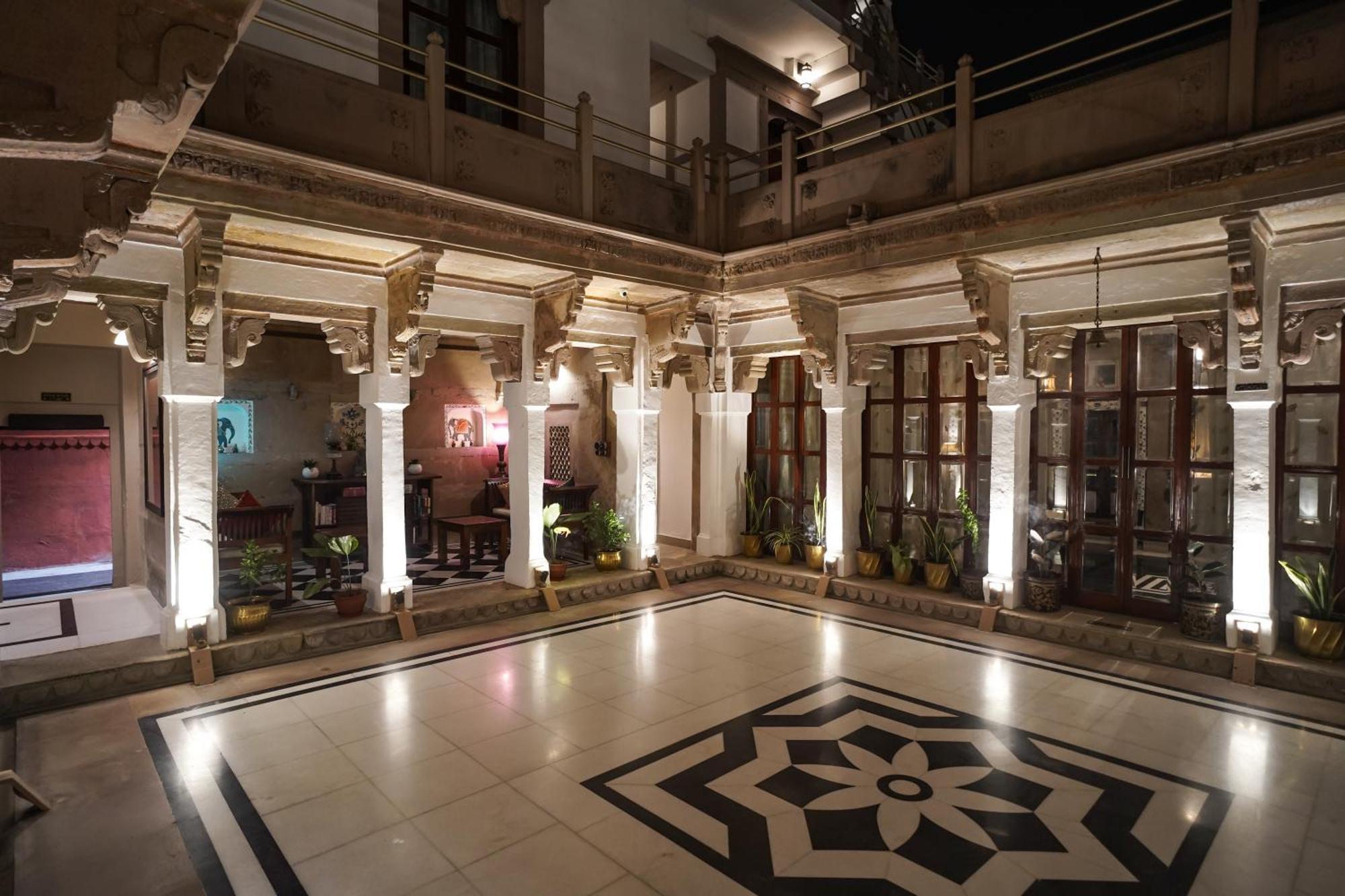 Guleria Kothi At Ganges Hotel Varanasi Eksteriør billede